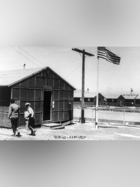 1942 Japanese Americans in Detention Center in Tanforan California 4x6 Photo #1